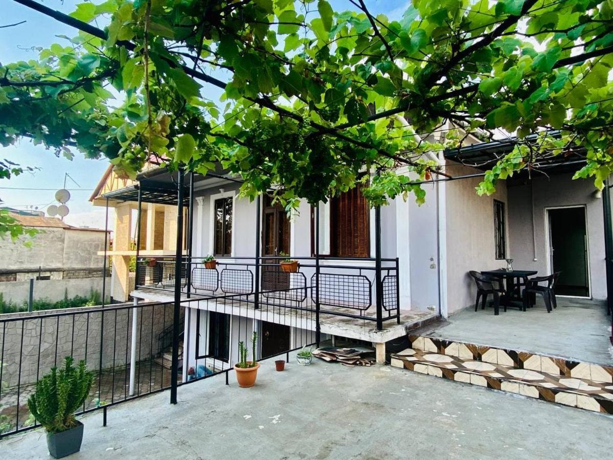 Naziti House Hotel Батуми Екстериор снимка
